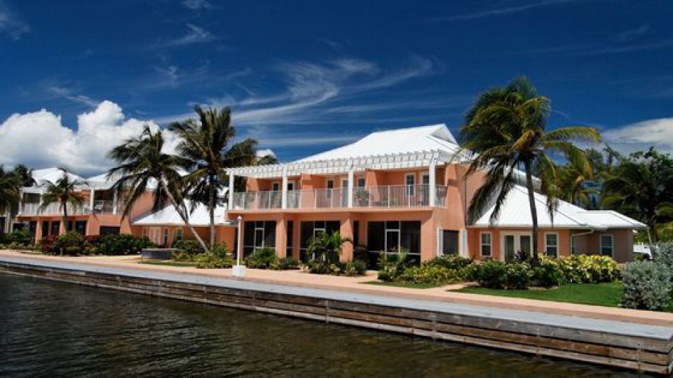 When Is the Right Time To Buy Luxury Real Estate?